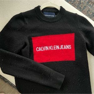 Calvin Klein Pull over Sweater